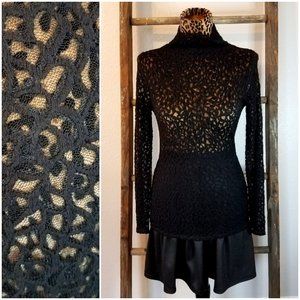 NATORI-ous Black Sheer Lace Blouse - Sz M